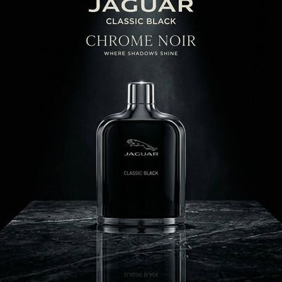 Предметная съёмка на мокром чёрном мраморе