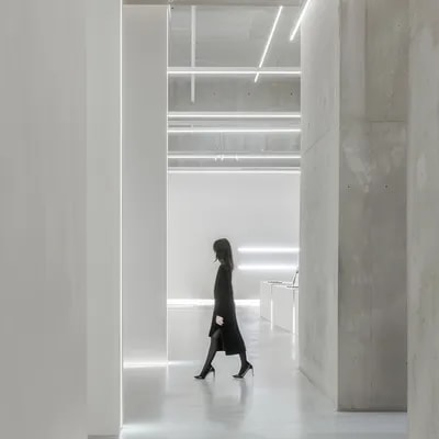 photography, fashion store, whole white walls, whi...