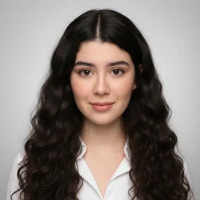 Фотосессия для рабочего профиля LinkedIn или ещё куда нибудь пригодится.